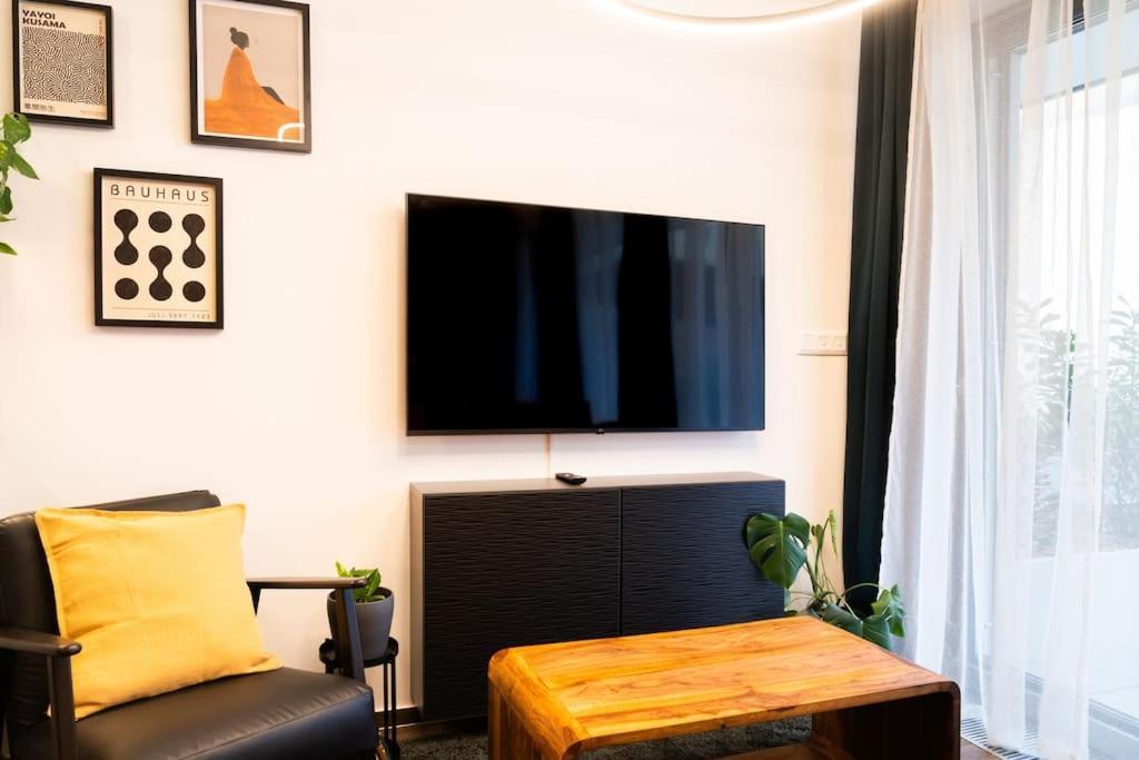 Gold Garden Terrace Apartment Brno Extérieur photo